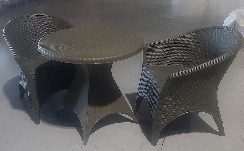 Комплект пластиковой мебели "Декор" - Стол + 3 Кресла цвет Змеевик